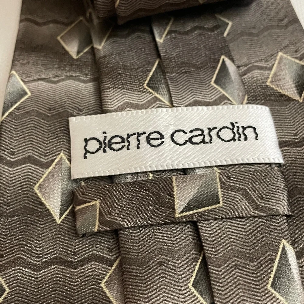 Pierre Cardin set of 2 Gray diamonds and abstract Patterned Ties 100% silk 4x58